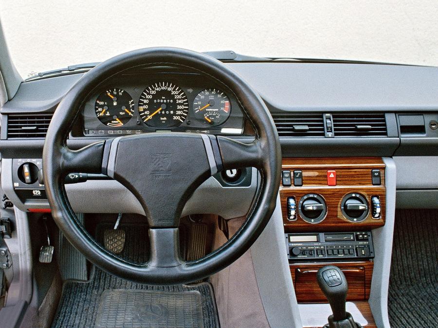  Mercedes-Benz 300 E by Oettinger 1988 года  (фото 4 из 4)